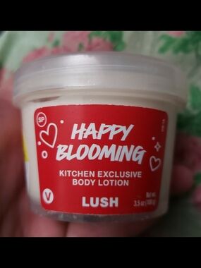 Lush Happy Blooming Red Body Lotion Jar New